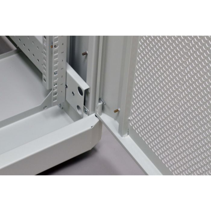 Шафа серверна CMS 42U 610 х 865 UA-MGSE4268MPG посилена з перфорованими дверима для мережевого обладнання