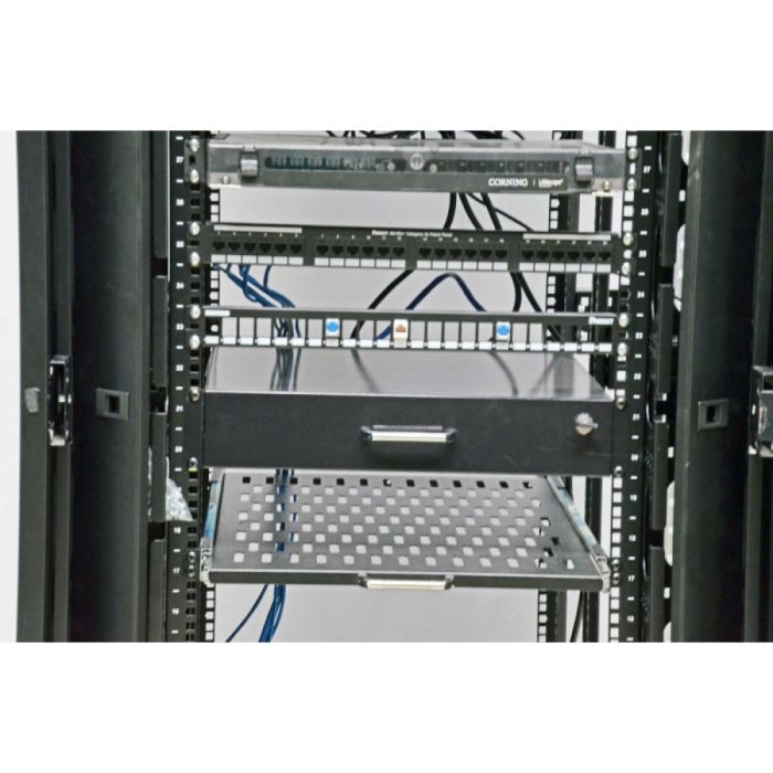 Боковий організатор кабелю з кришкою до шаф CMS MGSE 42U, сірий