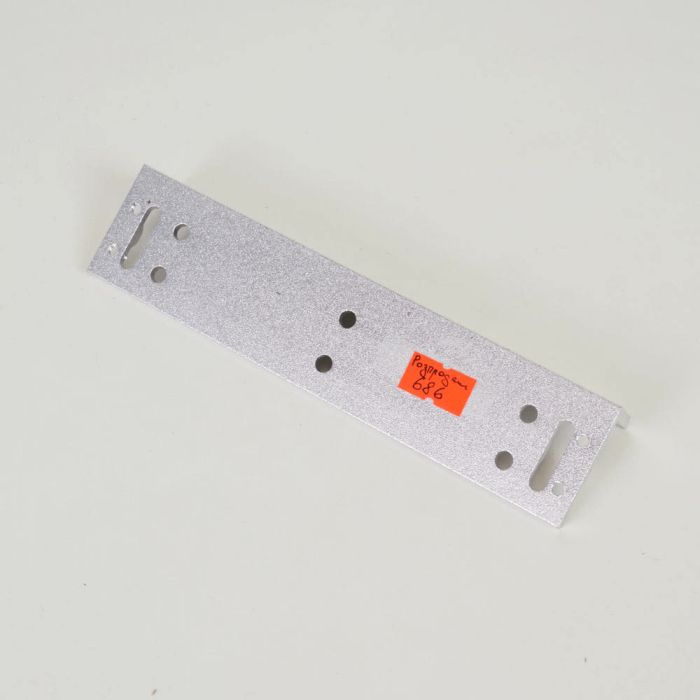 Куток LS-180 алюминий (розпродаж 686) алюміній монтажний для системи контролю доступу