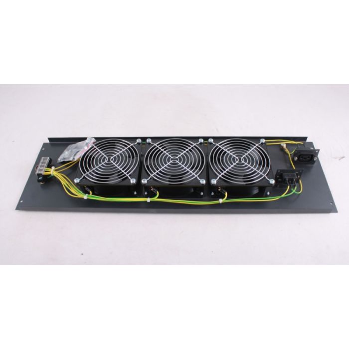 3-х вентиляторний блок в кришу для шаф MGSE 610 мм, чорний