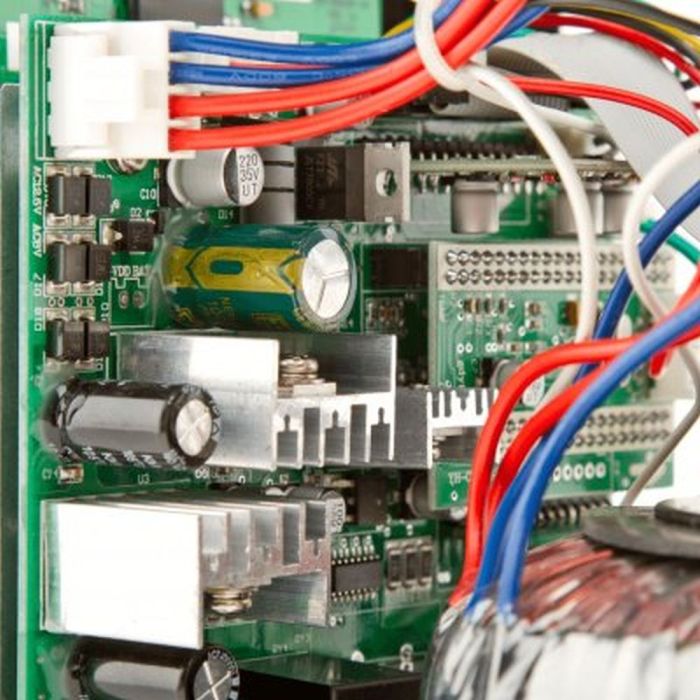 Джерело безперебійного живлення Logicpower LPY-B-PSW-1000 ВА / 700 Вт лінійно-інтерактивне з правильною синусоїдою