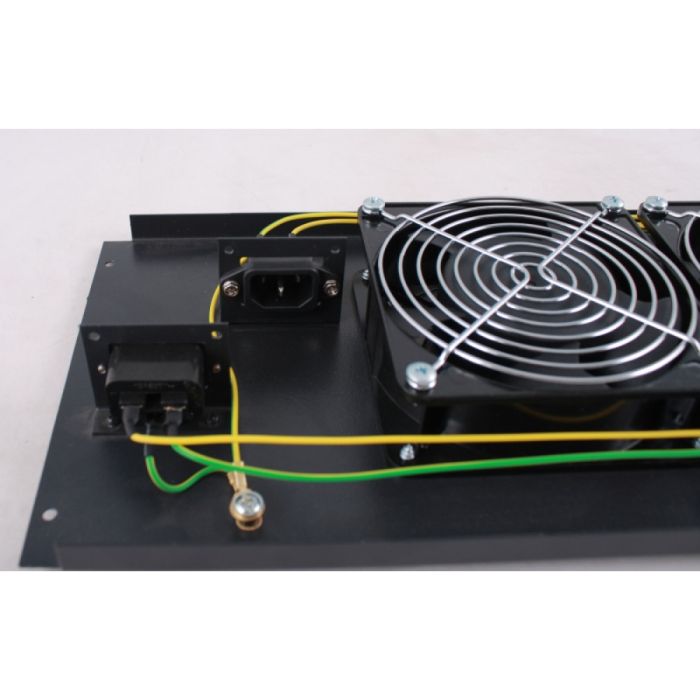 3-х вентиляторний блок в кришу для шаф MGSE 610 мм, чорний