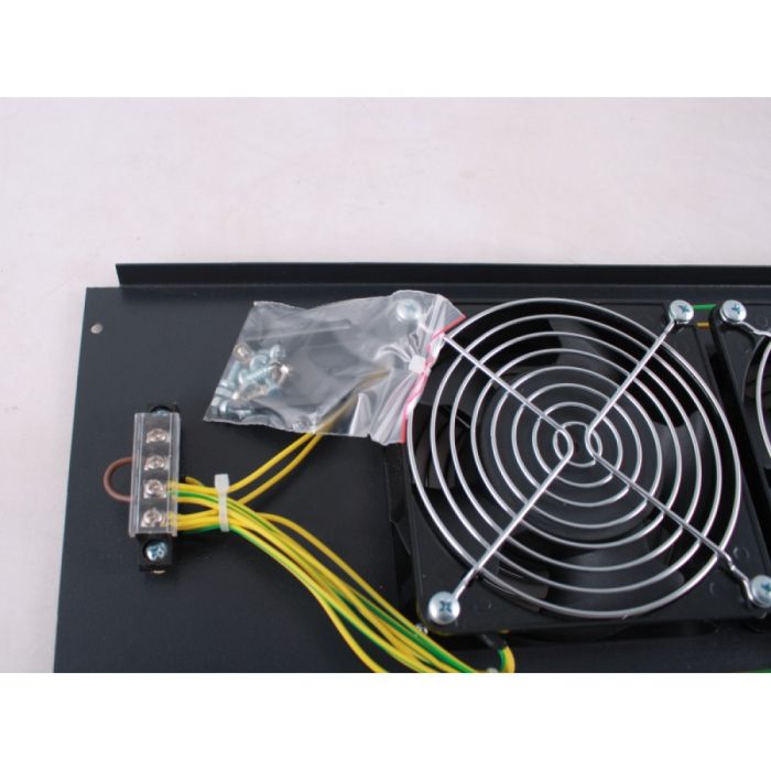 3-х вентиляторний блок в кришу для шаф MGSE 610 мм, чорний